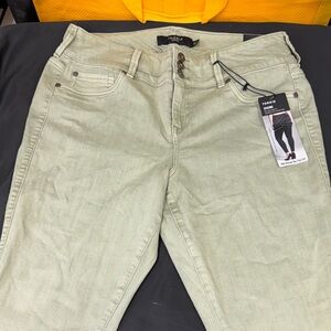 Torrid Denim Women's Sage Skinny Jeans jegging 18R new